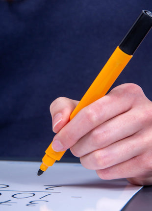 Show Me Triangular Barrel Whiteboard Markers